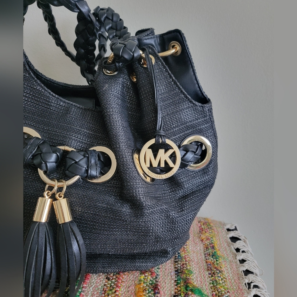 Rare Michael kors Shoulder Bag tassel black boho chic hobo bag - Picture 2 of 9